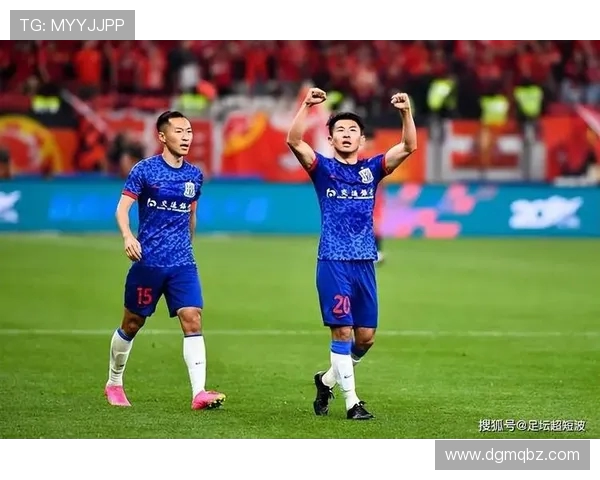 上海德比再燃战火海港申花巅峰对决谁能称霸申城荣耀之巅