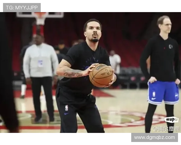 密尔沃基雄鹿迎战强劲对手球队巅峰对决激战上演全场焦点之战