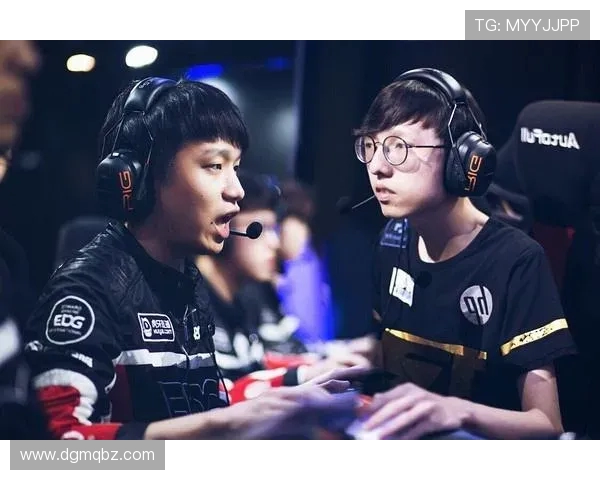 RNG与OMG激战再度上演 王者对决引爆夏季赛精彩瞬间